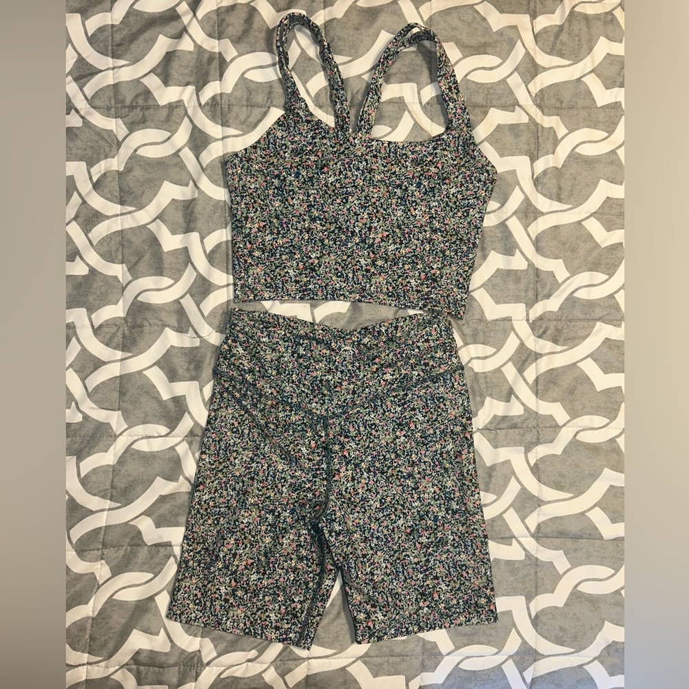 SAGE Collective Floral Patterned Workout/YOGA Set